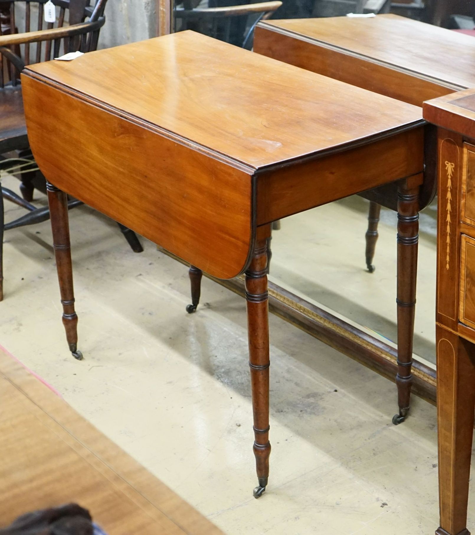 A Regency mahogany Pembroke table, width 82cm, depth 46cm, height 70cm